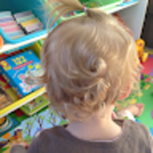 Meet your Posher, Hilary